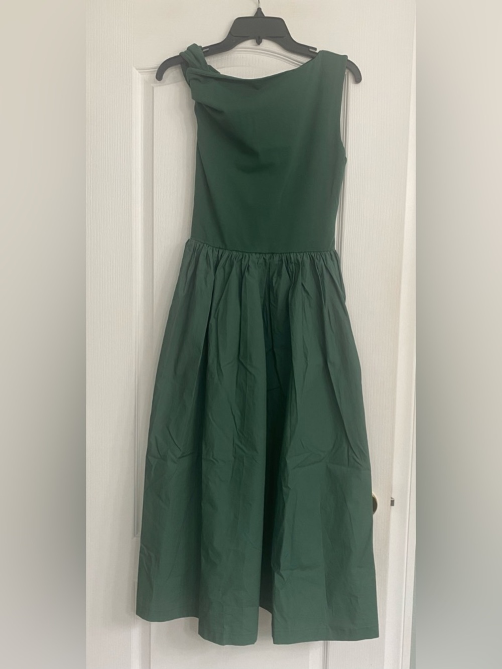 En Saison Emerald Green One-Shoulder Gathered Skirt Dress